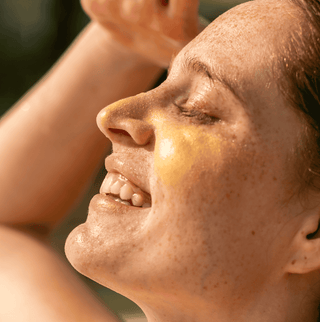 Protetor Solar Brilho Dourado 30FPS 60g